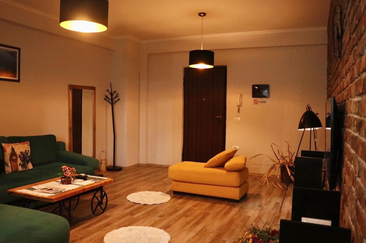 Ultra Apartments 'New Baazar' Tirana Exterior foto